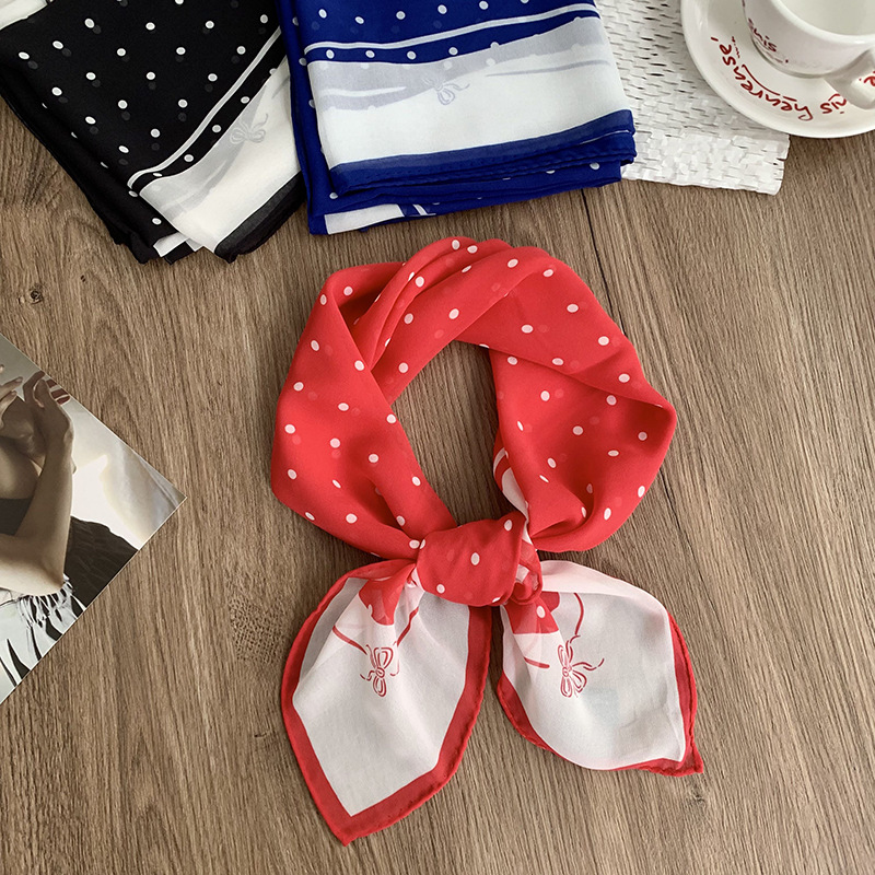 Bufanda de seda Georgette Bufanda cuadrada pequeña con cuello Nueva bufanda pequeña con estampado de anacardo de moda Bufanda de sentido avanzado Bufanda de chal