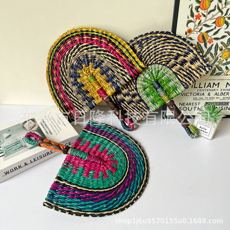 Vietnamese Seagrass Woven Straw Fan Wall Hanging African Elements Ins Style Wall Decoration Daily Use Summer Hand-Cranked Cattail Vietnamese Seagrass Woven Straw Fan Wall Hanging African Elements Ins Style Wall Decoration Daily Use Summer Hand-Cranked Cattail