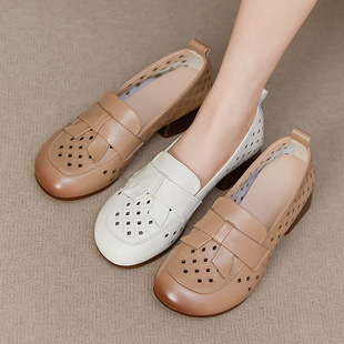 Summer Genuine Leather Mother Shoes Sandals Thick Heel Fashionable Hollow Single-layer Shoes for Middle-aged and Elderly with Soft Sole Breathable Non-slip Cave Shoes