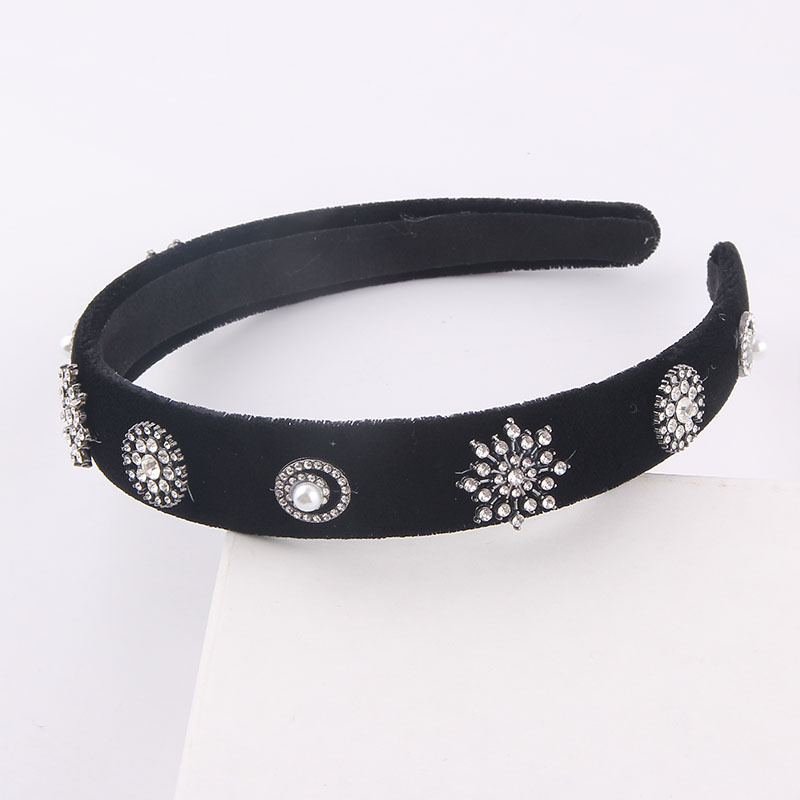 New Korean Style Fashion Simple Palace Style Flannel Headband display picture 2