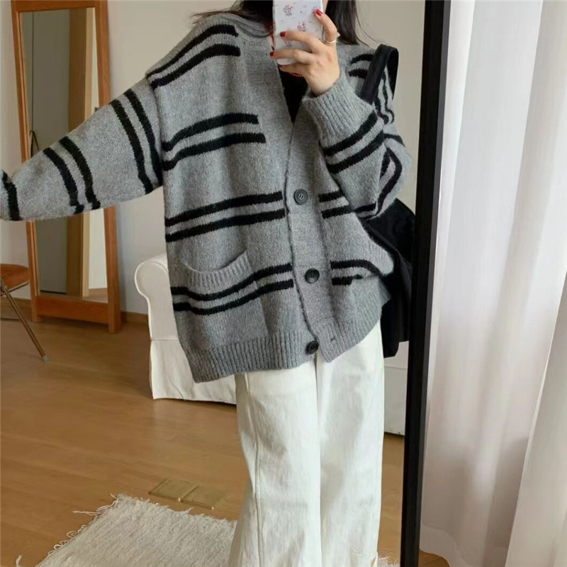 Coreano V-collar rayas camiseta de punto Cardigan 2025 otoño y invierno nuevo estilo suéter de estilo universitario suelto abrigo image 4