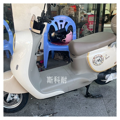 Electric vehicle foot mat — Aiqi Qb33 Electric Vehicle