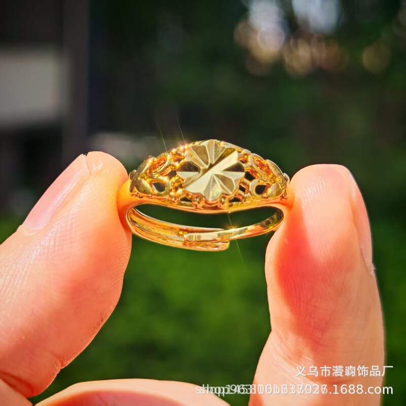女性用模造ベトナムサンドゴールドリング、女性用ラブカーフラワーリング、開口部調整可能、ライブブロードキャストギフト卸売|undefined