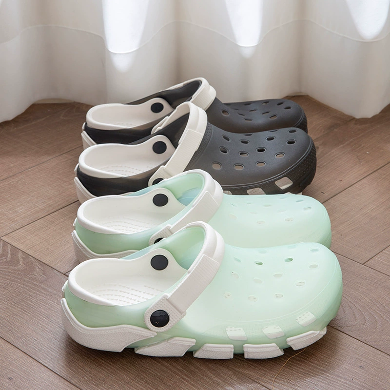 Сандалии в стиле Crocs летом, трендовые пляжные платформы, нескользящие женские тапочки, для прогулок на улице, пляжный стиль, закрытый носок, женский стиль