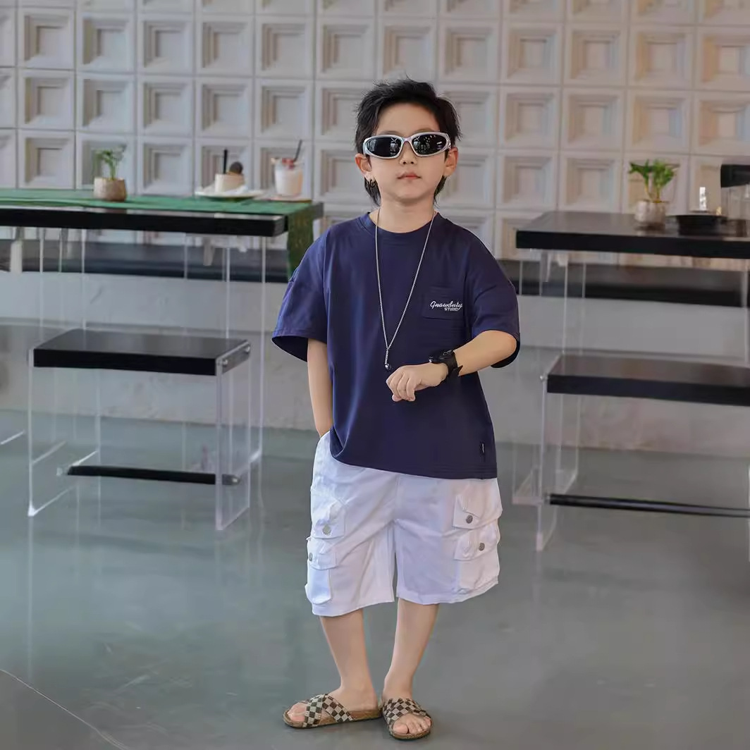 Темно-синий