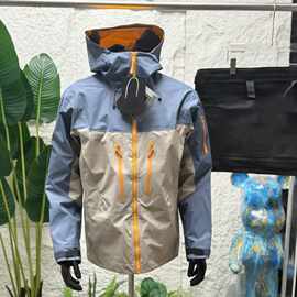 早春新款鸟家同款蛇年限定拼色连帽冲锋衣户外压胶硬壳情侣款夹克