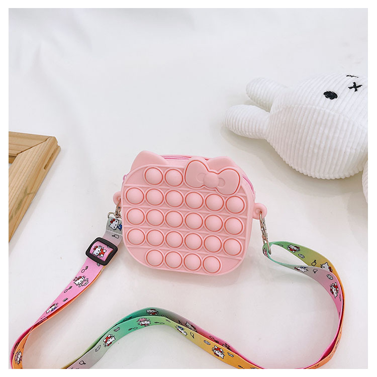 Children's Silicone Bag 2021 New Creative Decompression Small Bag Coin Purse Candy Color Messenger Bag display picture 12