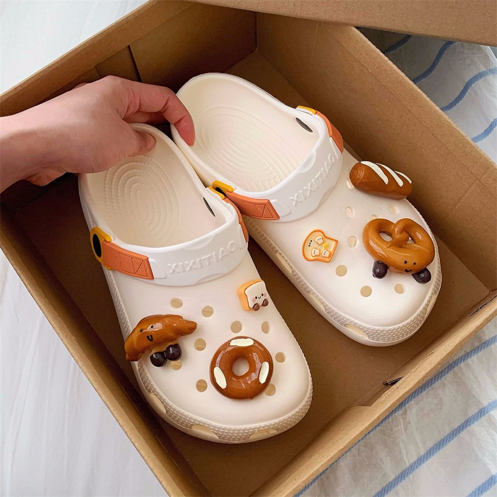 可爱吐司面包沙滩凉拖学生包头个性舒适海边新款夏男女情侣洞洞鞋