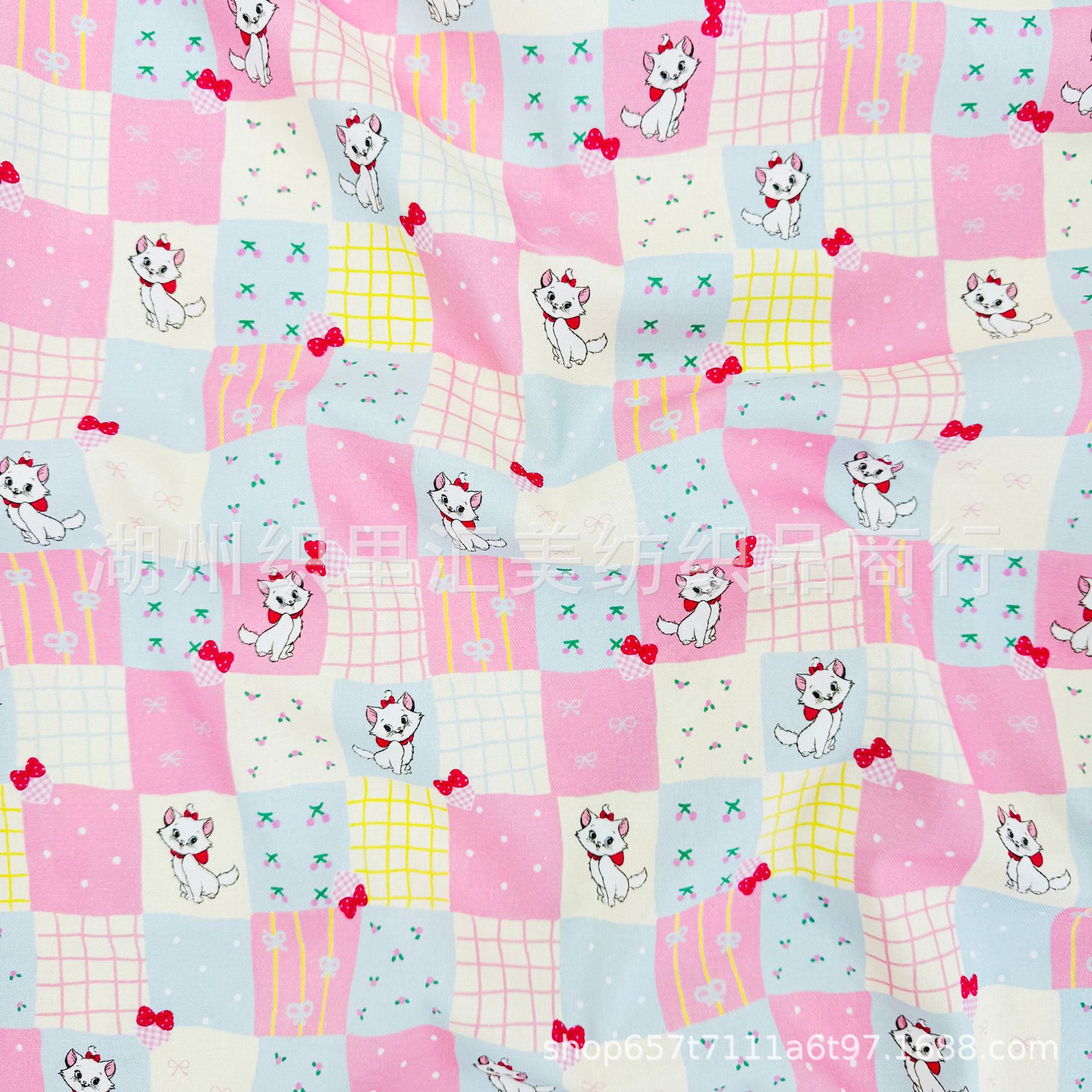 全棉21支双面斜 数码印花格子蝴蝶结玛丽猫 童装女装家居服装面料