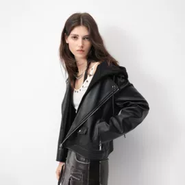 皮草;女式皮衣;半身裙