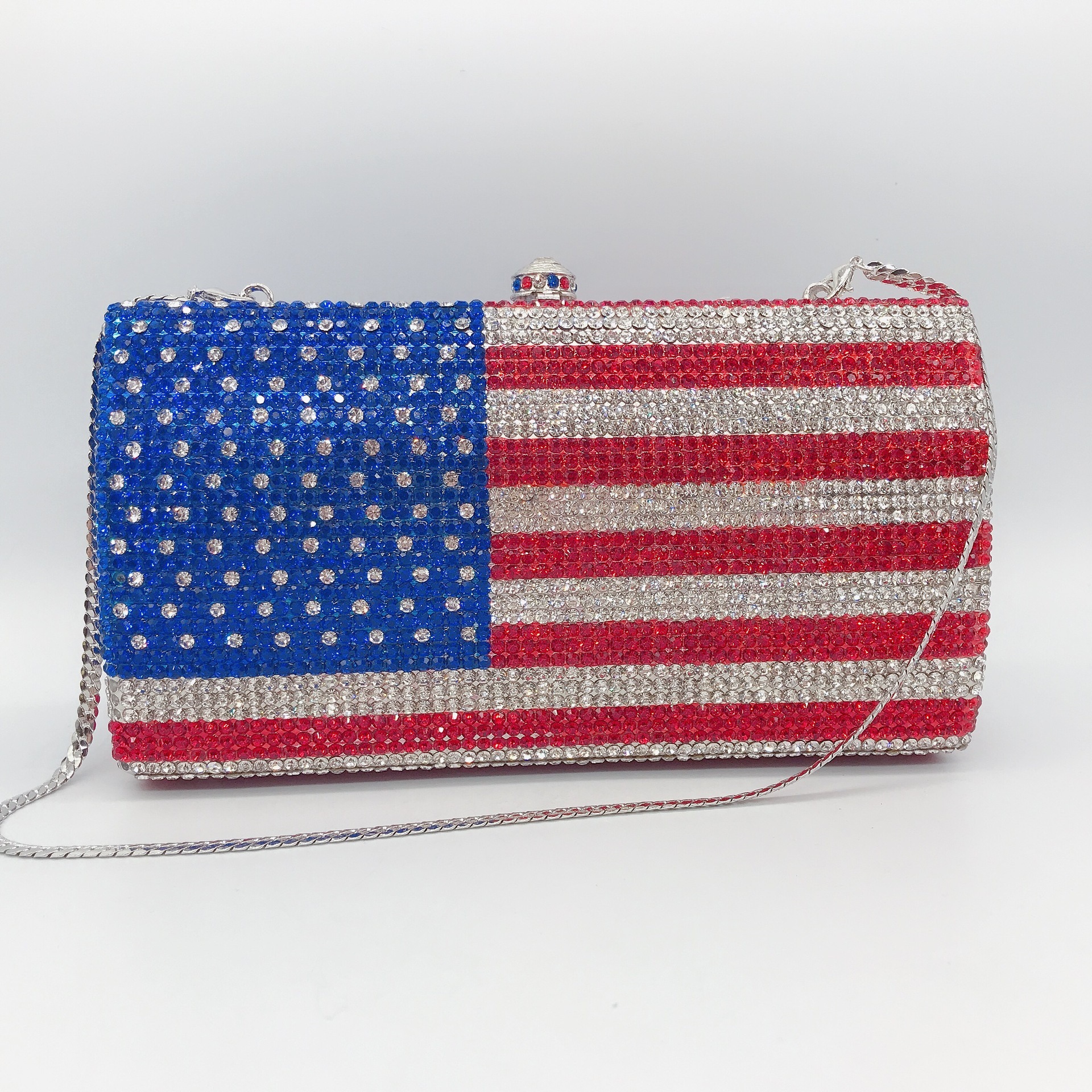 Nuevo paquete de cena estadounidense transfronterizo bolsas tridimensionales bolsas de mano de taladro europeo y americano embrague nueva aleación