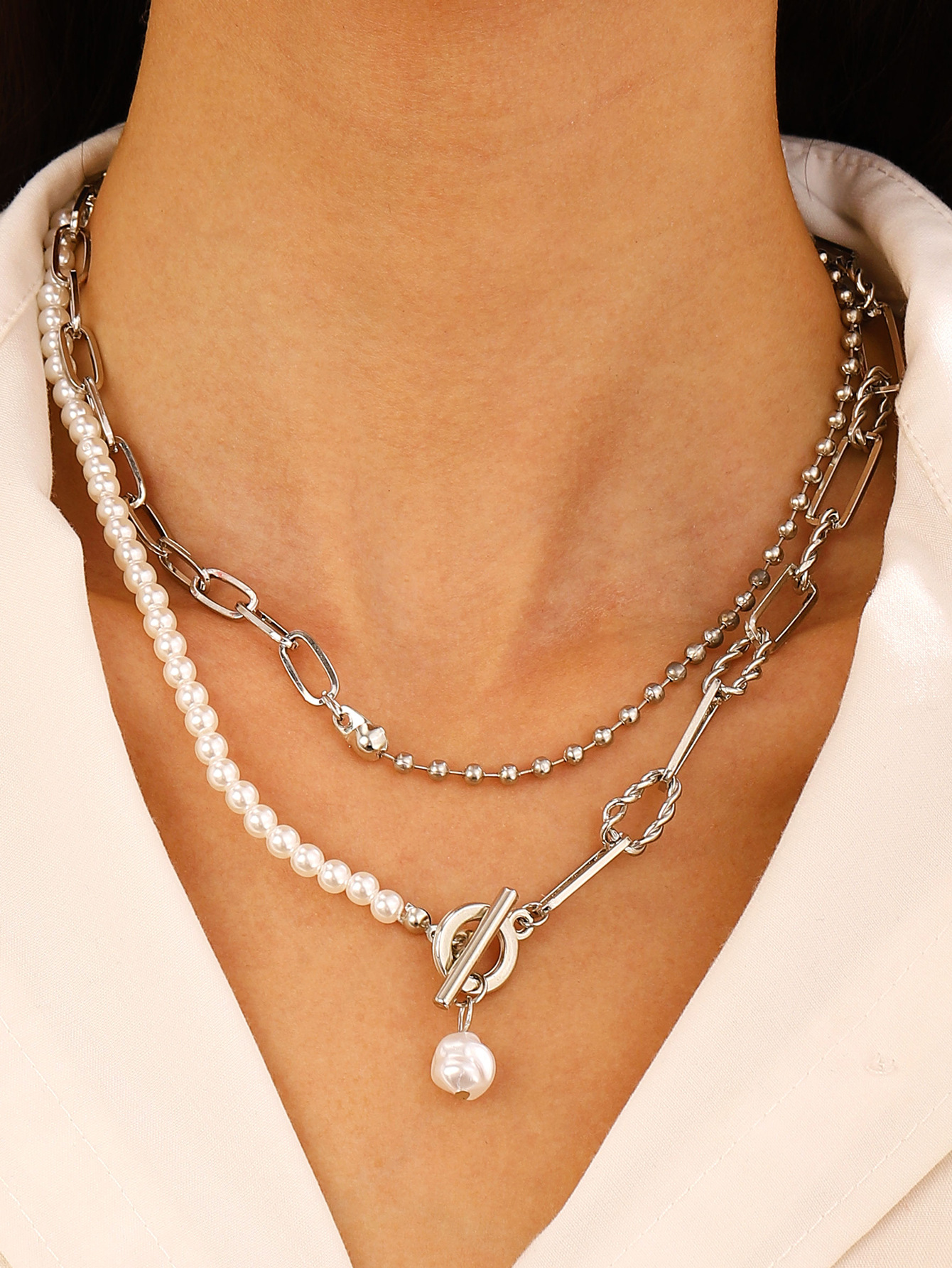 Luxe parelketting voor dames met magnetische sluiting_voghion.com