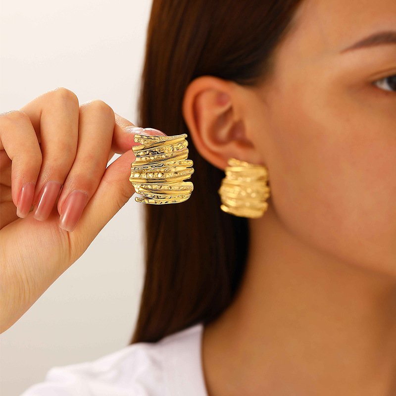 1 Pair Quantity 1 Pair Basic Modern Style Classic Style Geometric Plating Pleated Titanium Steel Ear Studs