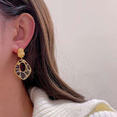 ひし形の豹の紋様の大きい円のファッションのイヤリングの女性のファッションの個性を誇張します。