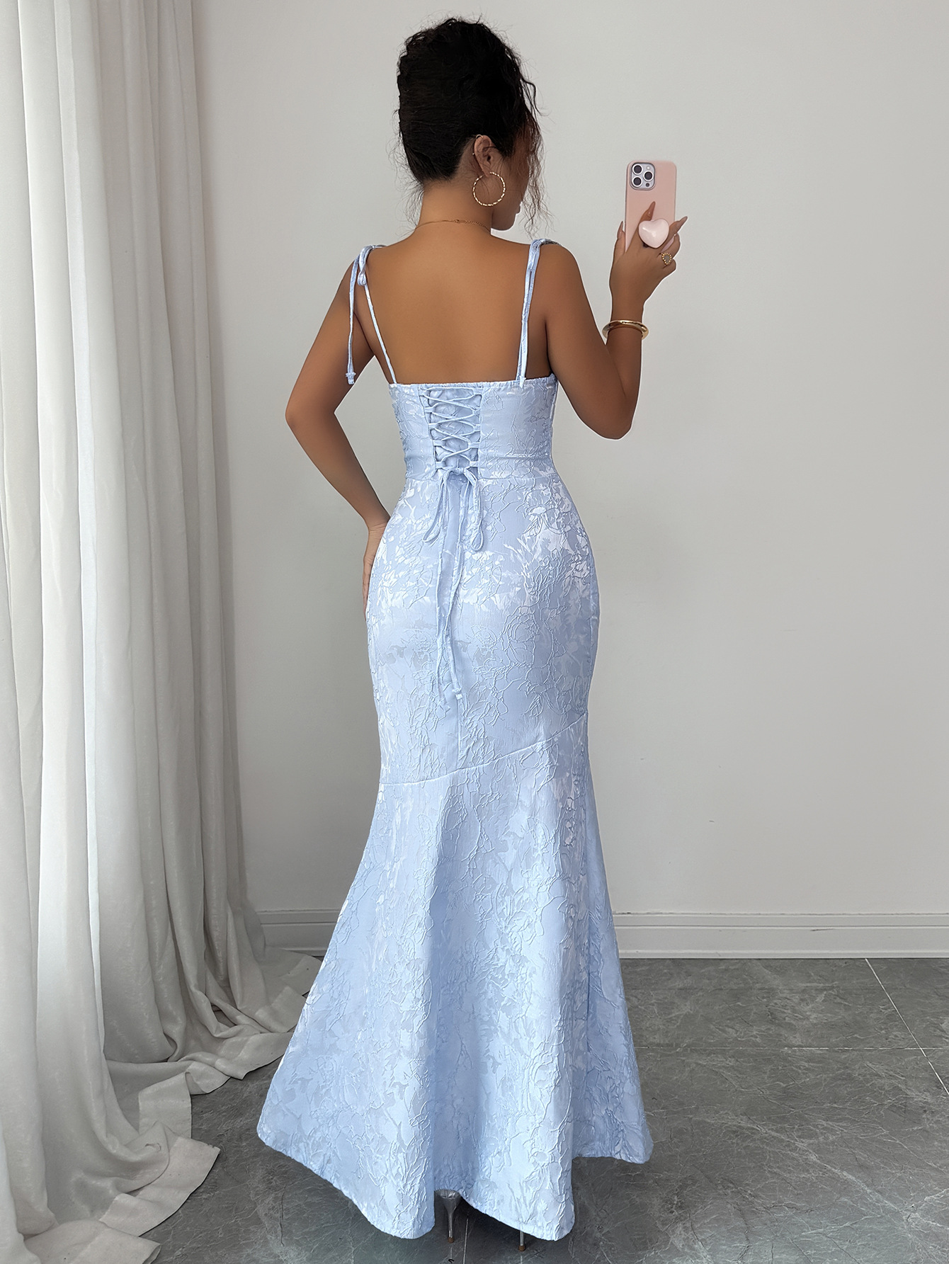 Elegant Bodycon Dress – Sleeveless Wrap Dress For Women (Chic & Versatile) – Stretchy Fabric & Flattering Fit_ecoleips.com