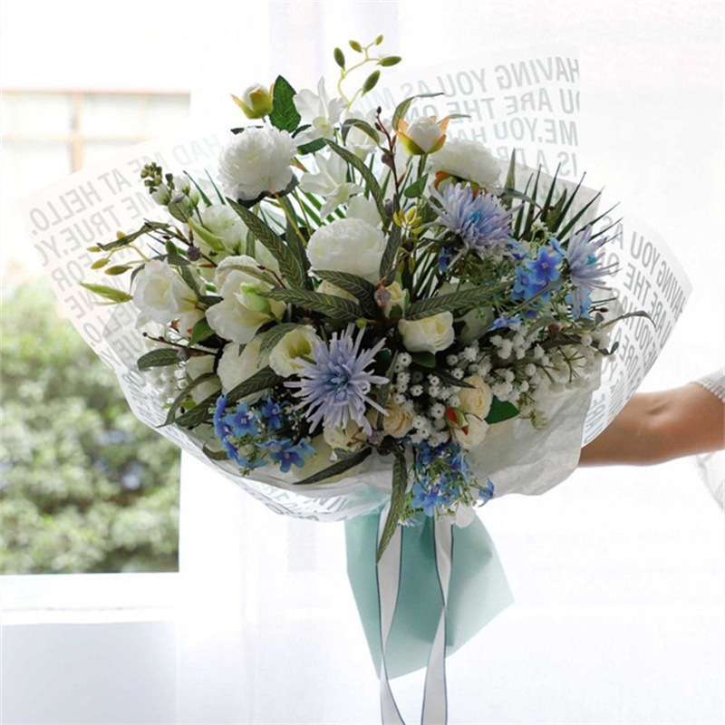Flores de fábrica de fiestas al por mayor transfronterizos inglés impresión de niebla de papel de embalaje de flores impermeable florista paquete de papel