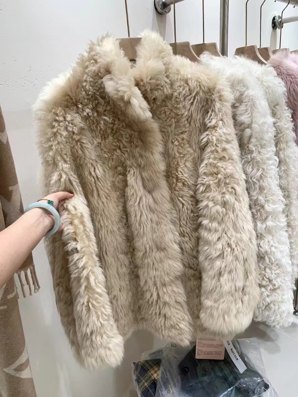 2023秋冬の女性トスカーナの毛皮一体韓国の女性トカの中の長い毛皮のコートは高級感があります。|undefined