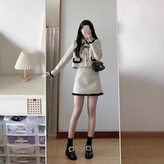 小香風毛はスカートセットの女性秋冬服の韓国系女性の雰囲気感があります。