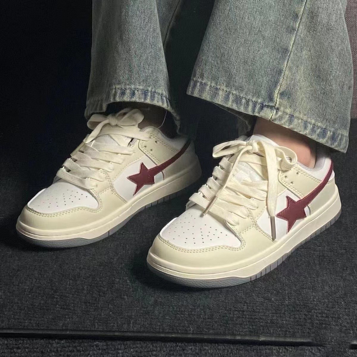 Women's Star Pattern White Running Shoes Versatile Flat Trainers_voghion.com