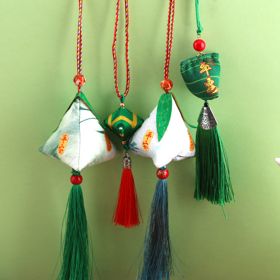 端午节五彩绳小粽子艾草香包香囊古风流苏驱蚊随身车挂钥匙扣挂饰