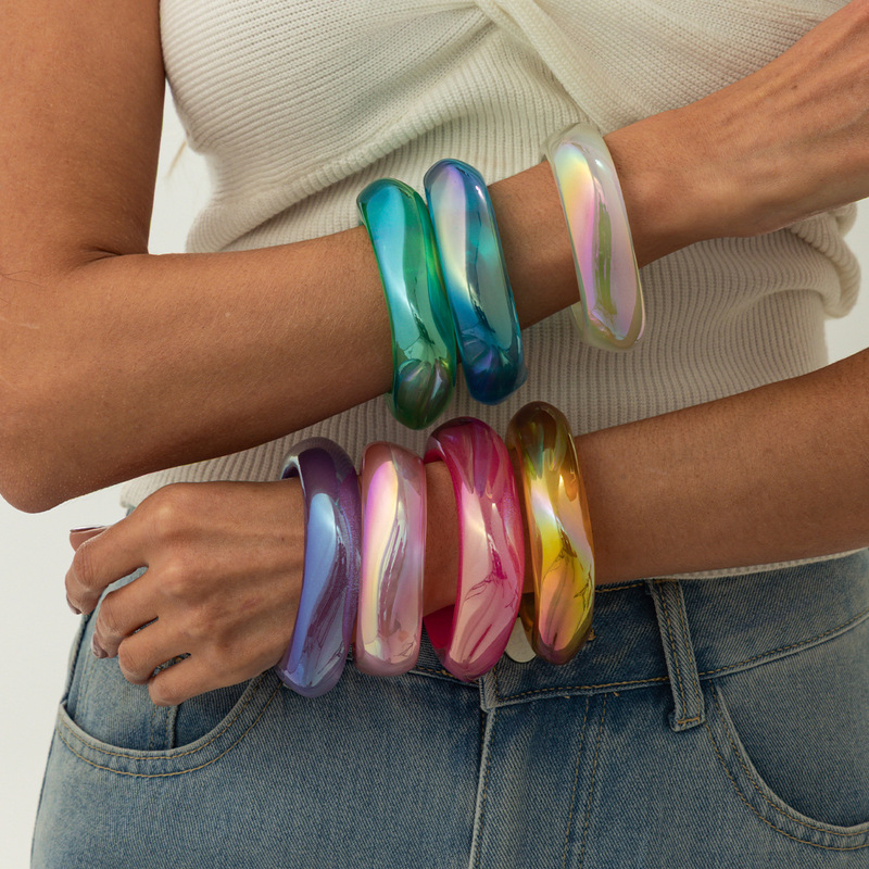European and American Cross-Border Jewelry, Colorful Geometric Asymmetrical Resin Bracelets, Fashionable and Personalized Smudged Glitter Transparent Bracelets