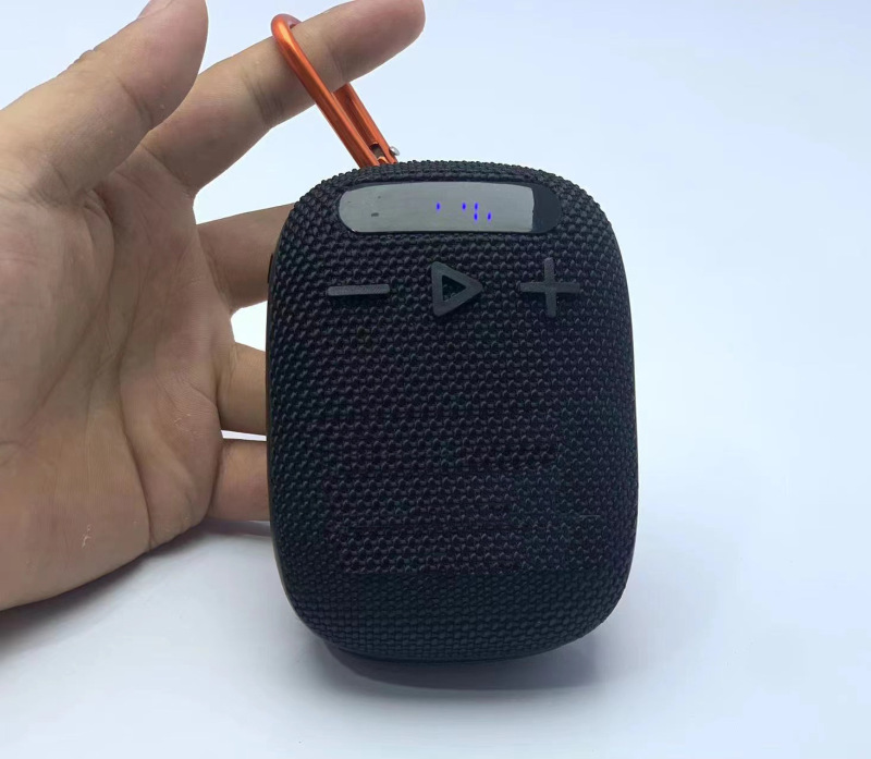 新しい WIND3S Bluetooth スピーカーカラビナアウトドアスポーツサイクリングポータブル防水カードサブウーファーオーディオ|undefined