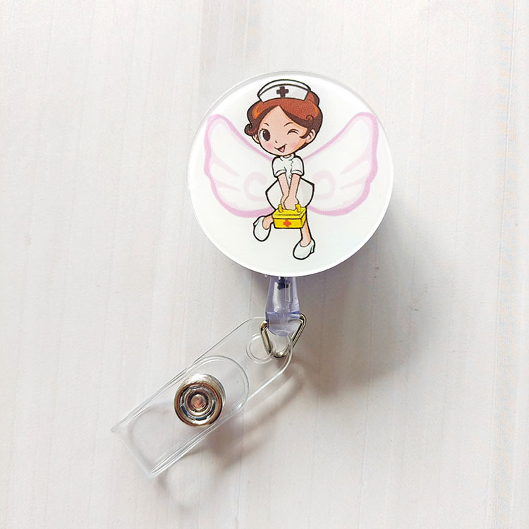 Nueva linda moda coreana de dibujos animados hebilla fácil de tirar tarjeta de trabajo clip de insignia certificado hebilla telescópica clip de insignia al por mayor