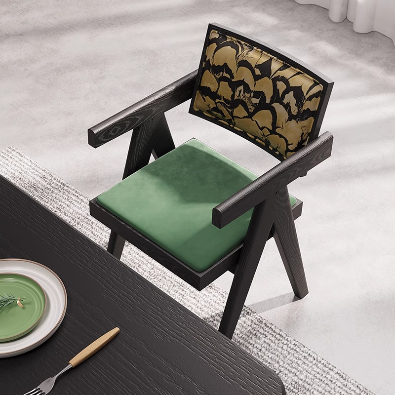 Silla de comedor medieval francesa, silla de comedor de madera sólida, silla de comedor de madera sólida, silla de comedor de madera sólida, silla de comedor de madera sólida, silla de comedor Chandigarh