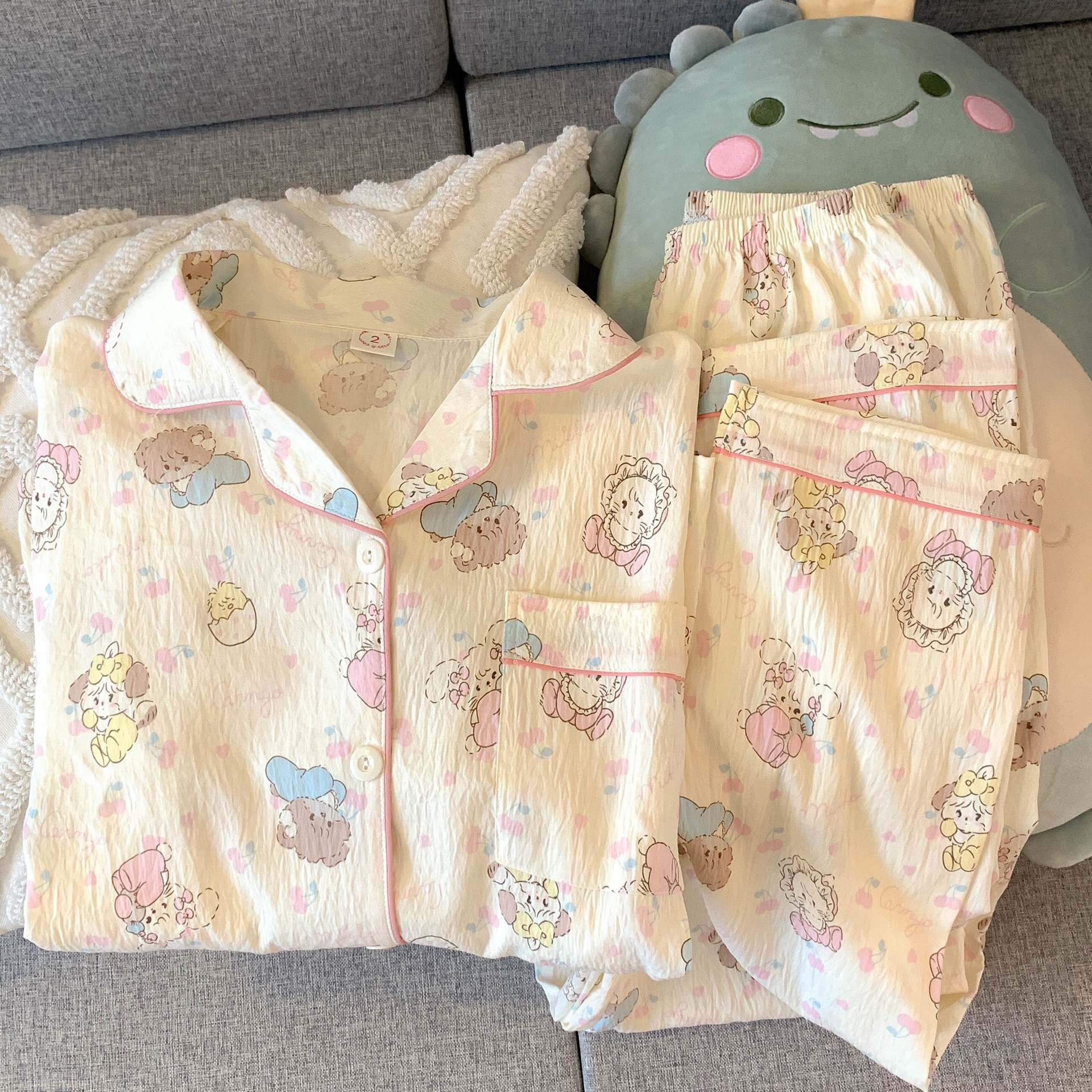 KT gato pijama de dibujos animados de primavera y verano nubes de algodón pantalones de manga larga dos piezas estudiantes textura encantadora ropa doméstica de niña