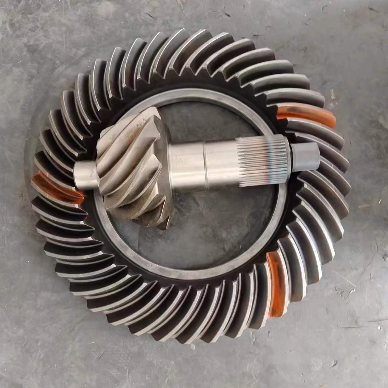 厂家直供A6T后桥盆角齿2402036/3AA6T