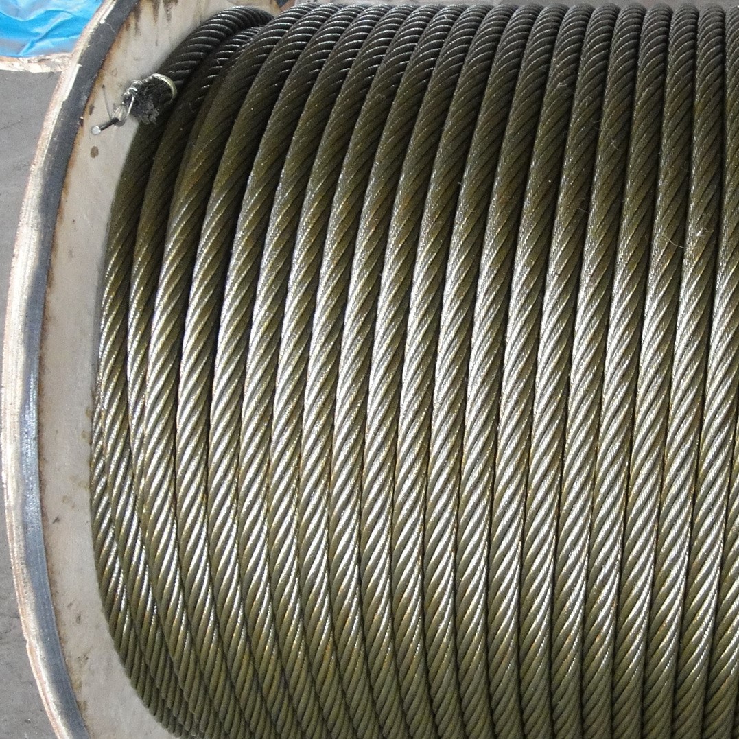 不镀锌钢丝绳光面涂油钢索8X36+FC 8x36sw+iwrc碳钢钢芯纱芯中东