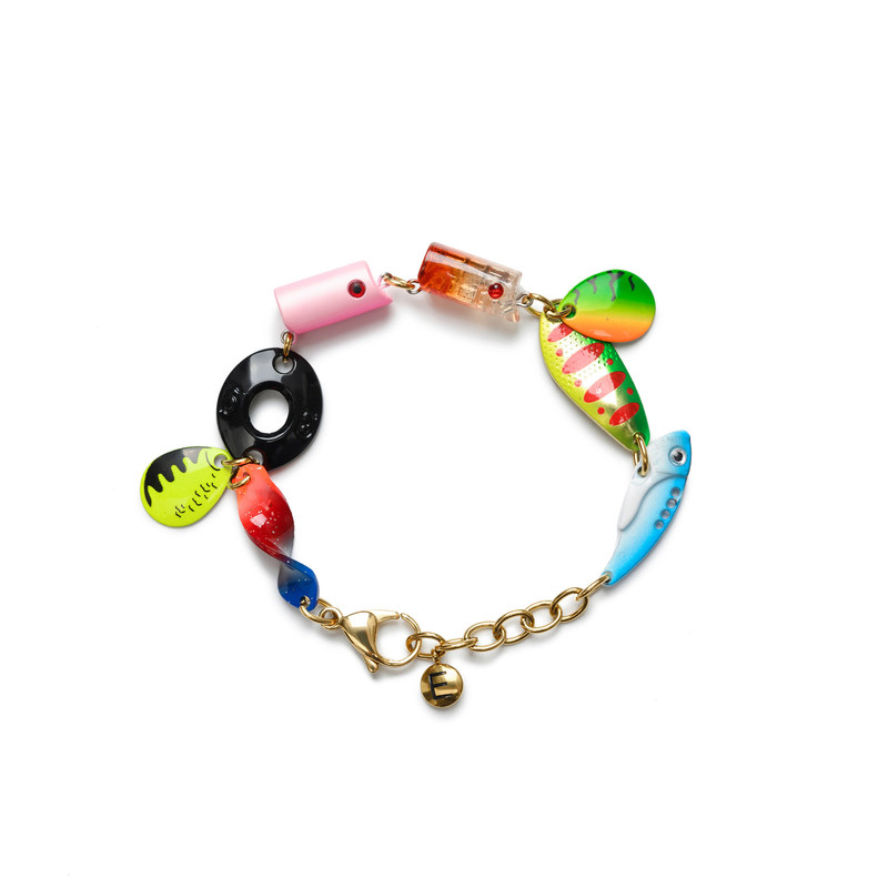 Fishing gear bracelet