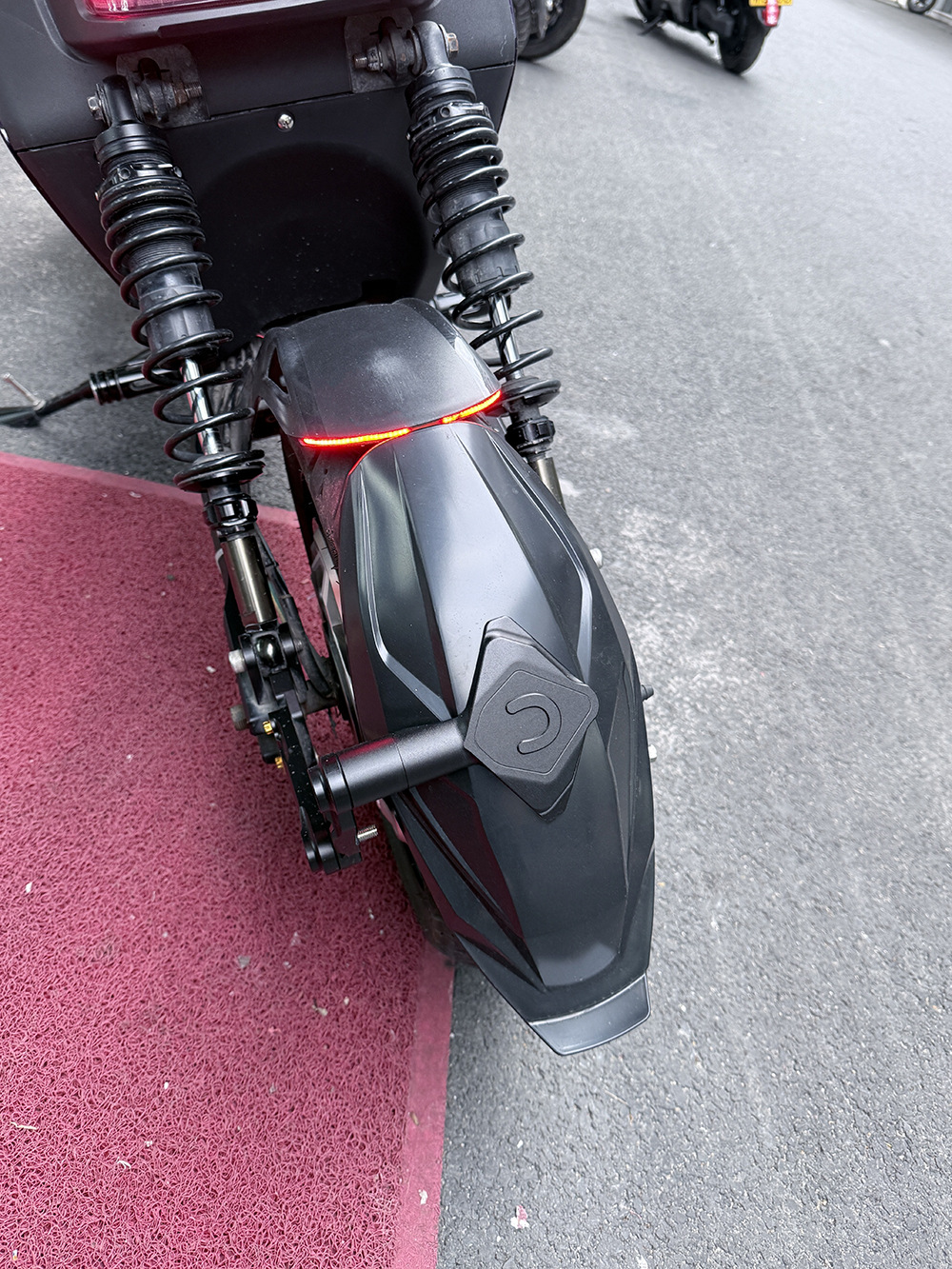 Suitable for No.9 mzmix/m95c calf nplay/N1S/E300p electric vehicle modified flat fork rear fender
