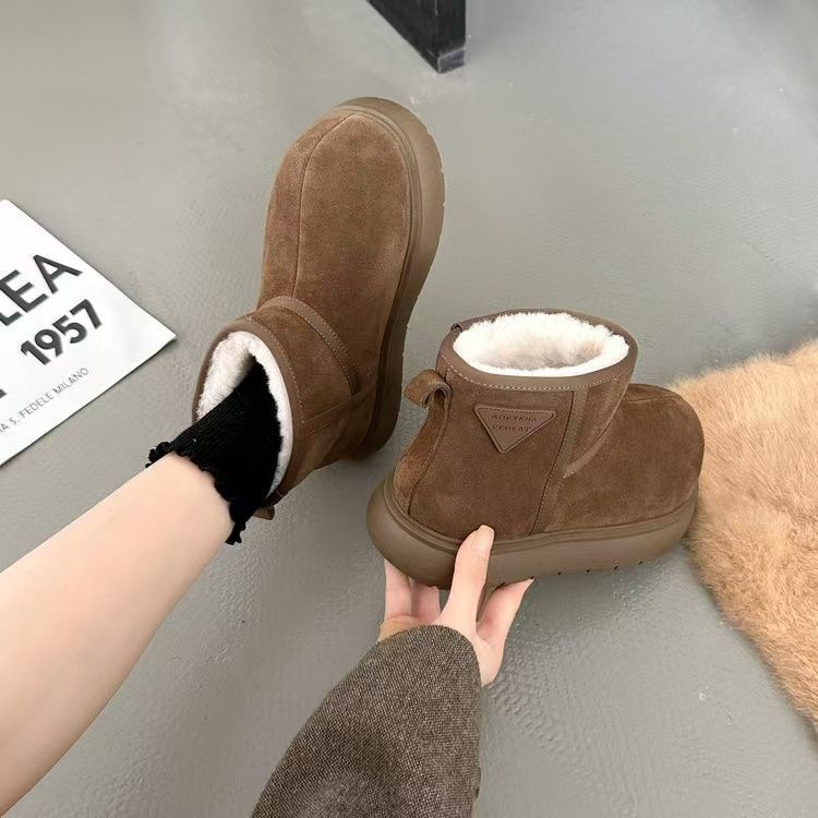 Botas de nieve de fondo grueso para mujeres 2024 nuevo invierno de vello calentamiento tubo corto bonito zapatos de algodón zapatos de bolsas de botas cortas