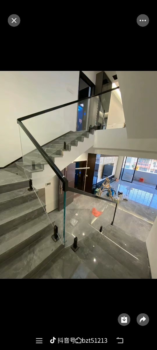 玻璃楼梯钢化玻璃护栏 免打孔无边框落地玻璃夹