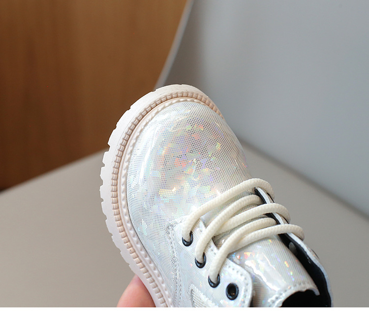 Scarpe autunnali 2024 Nuove scarpe Martin per bambini di taglia media e piccola, stivali corti impermeabili in pelle alla moda per ragazzi_voghion.com