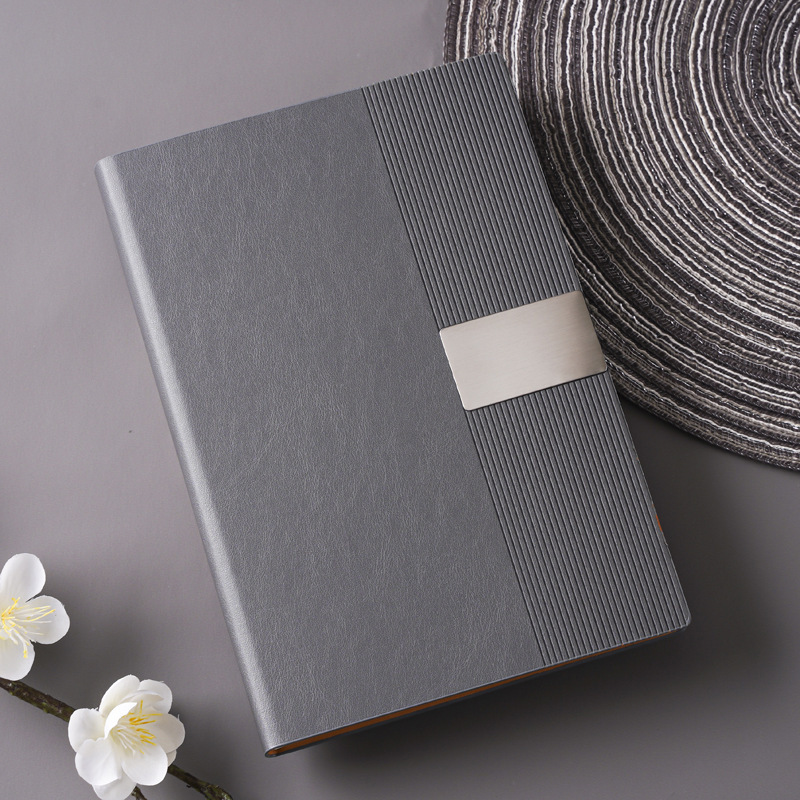 Cuerpo de cuero grueso cuaderno de negocios personalizado de alto valor de diseño de hoja de hierro grabado con láser a5 cuaderno al por mayor