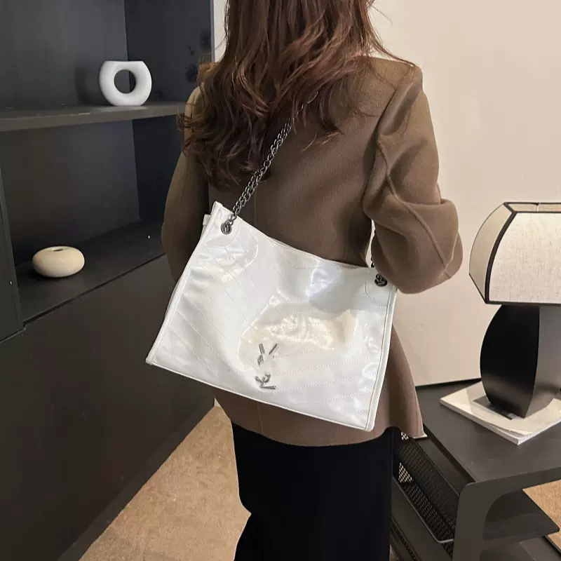 【特价批发】YS菱格链条包女大容量通勤包单肩托特包斜挎流浪包袋