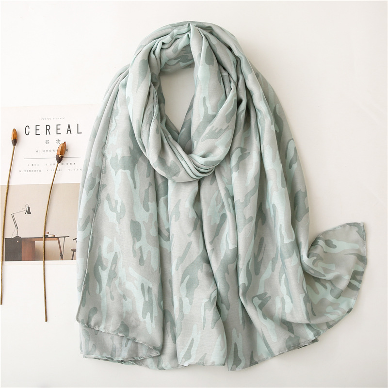 Wholesale Autumn Thin Gradual Camouflage Curling Gauze Beach Scarf Nihaojewelry display picture 1