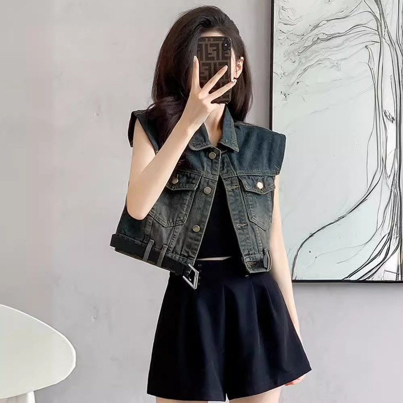 Design Sense Denim Vest Women's Summer Age-reducing Small Fly Sleeves Loose Retro Waistcoat Trendy Short Coat Design Sense Denim Vest Women's Summer Age-reducing Small Fly Sleeves Loose Retro Waistcoat Trendy Short Coat