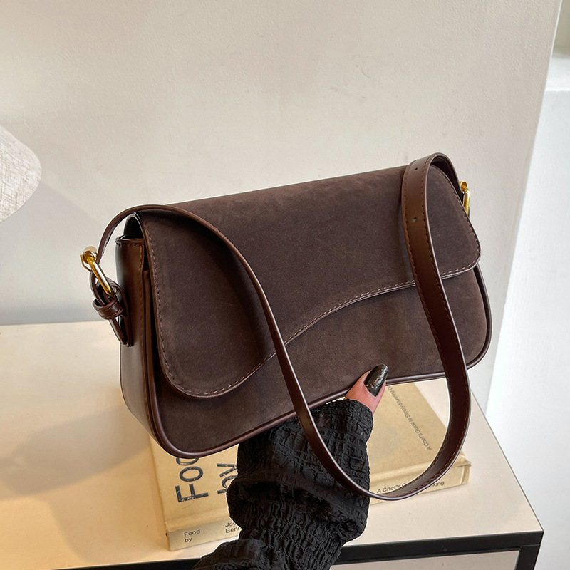 Bolso de textura transfronteriza 2025 verano nuevo estilo retro bolso de hombro esmerilado transmisión en vivo del mismo estilo bolso de mensajero de terciopelo de cuero