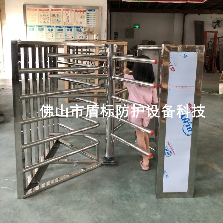 娱乐场所入口半高单向门 不锈钢导流旋转闸门 景区车站进出口道闸