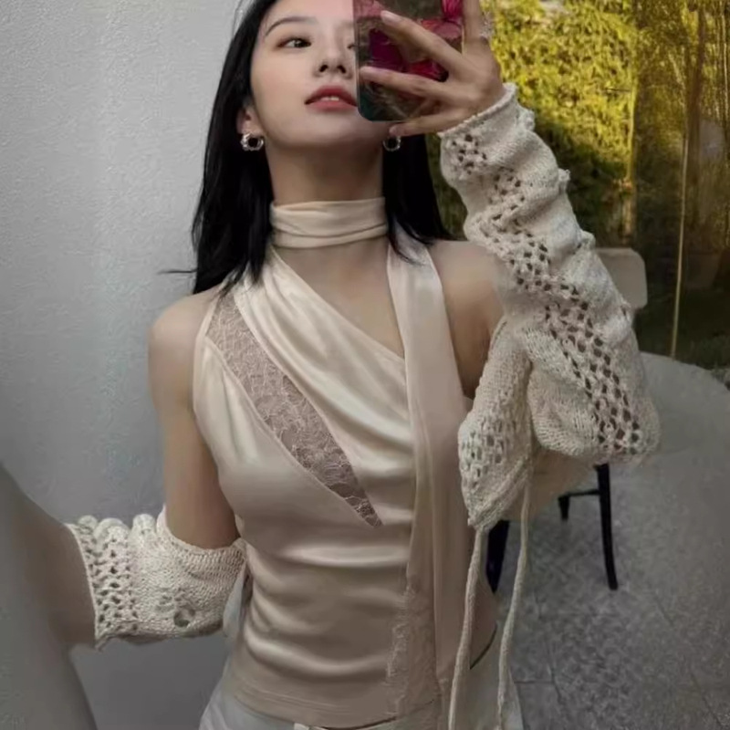 Fashionable and Elegant Lace Stitching Ribbon Neck Satin Asymmetrical Off-Shoulder Slim-Fit Pure Camisole Top