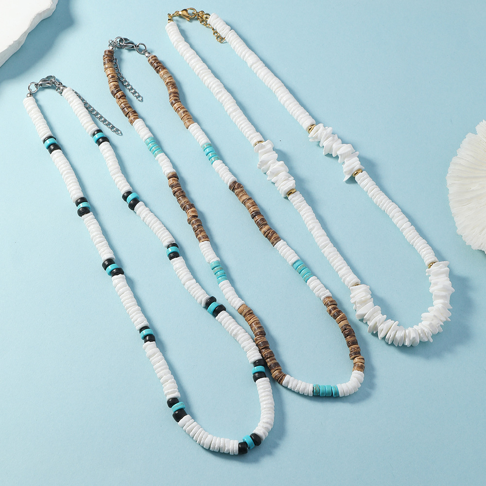 Fashionable organic necklace
