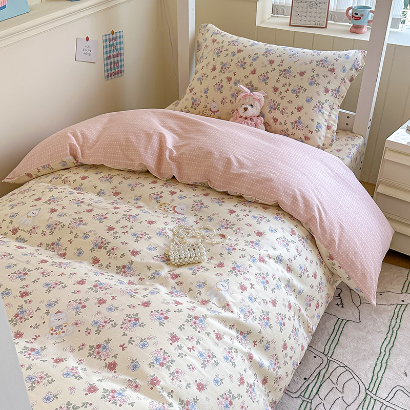 Cama fresca pequeña de cuatro piezas de algodón puro 2025 nuevo estilo dormitorio de estudiantes universitarios sábana edredón ropa de cama de tres piezas