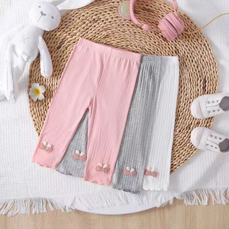 Girls' cropped leggings, fresh and light summer style, thin and princess-style, comfortable new style for girls to wear outside.