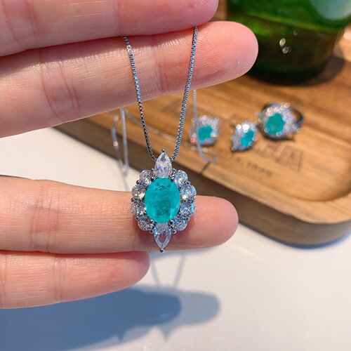 Wholesale European and American Fashion Retro Colorful Gemstone Version of Paraiba Parrot Bead Shape 8*10 Set