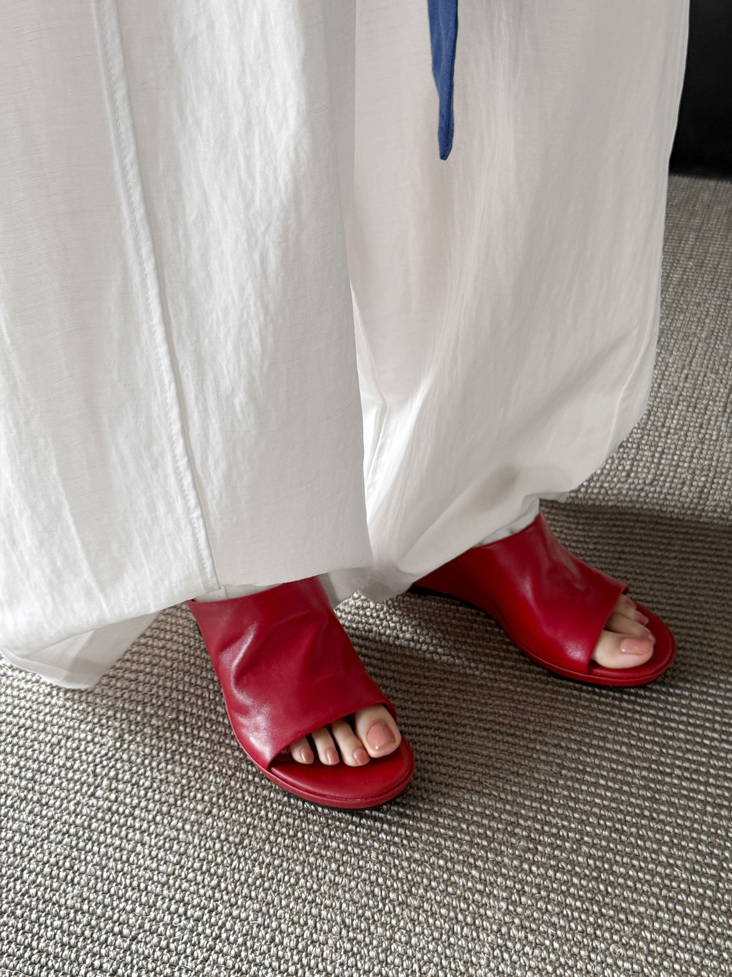 Sandal hở mũi nữ da dê gót nêm 5,5 cm quai ngang kiểu Hàn — đen chi tiết 8