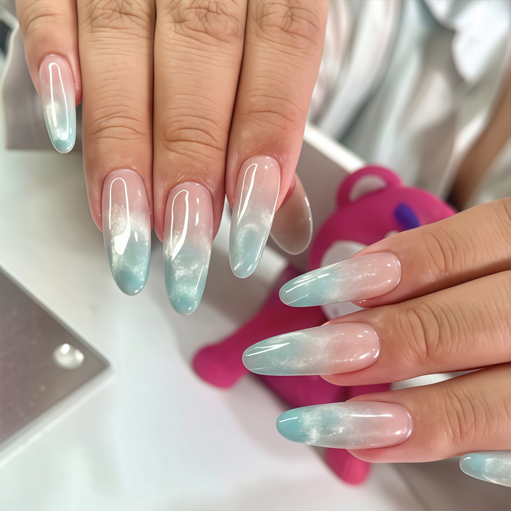 Menta graduada brillante ojo de gato para usar uñas 30 piezas de verano dulce y blanqueador de uñas, uñas falsas de vibración, lote mixto