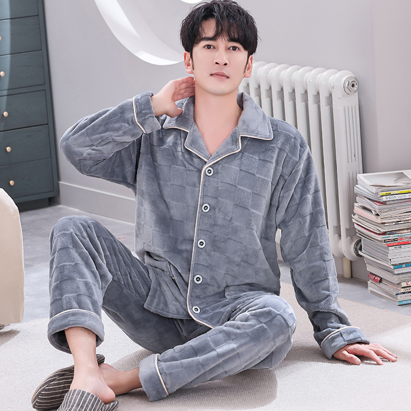 Pijamas de lana de coral coreana para hombres otoño y invierno engrosados franela se pueden usar cardigan de manga larga de invierno conjunto de ropa para el hogar